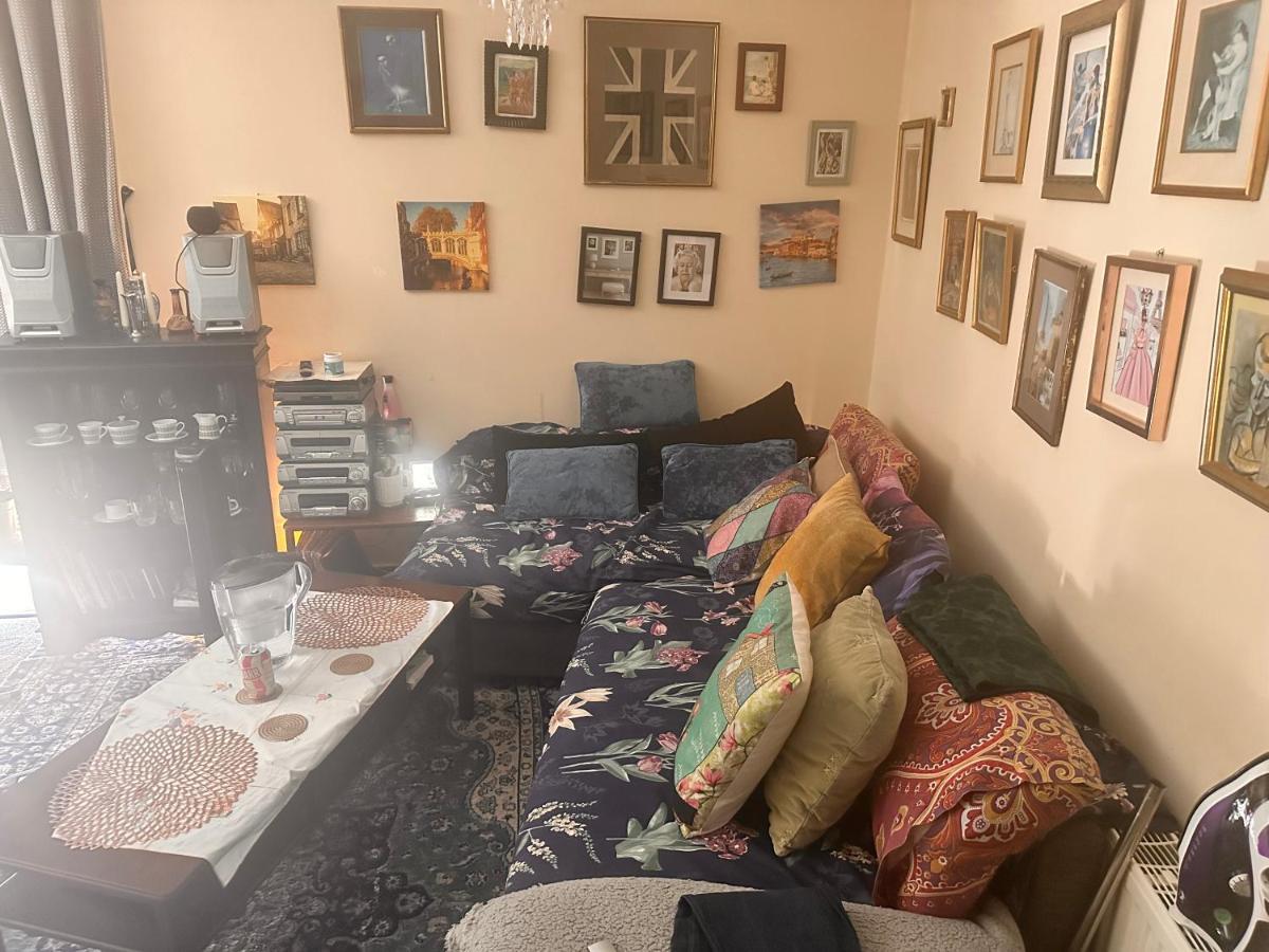Private Room. In Zone 2 In Cousy Flat 伦敦 外观 照片